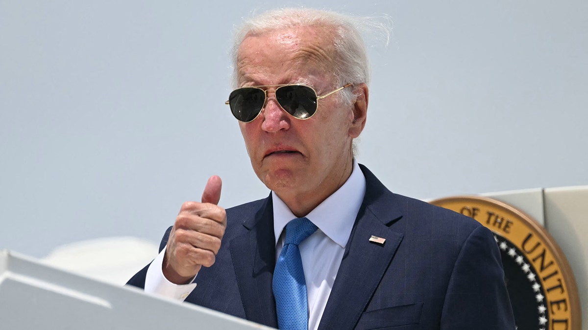 Joe Biden Angkatan Udara Satu Dover