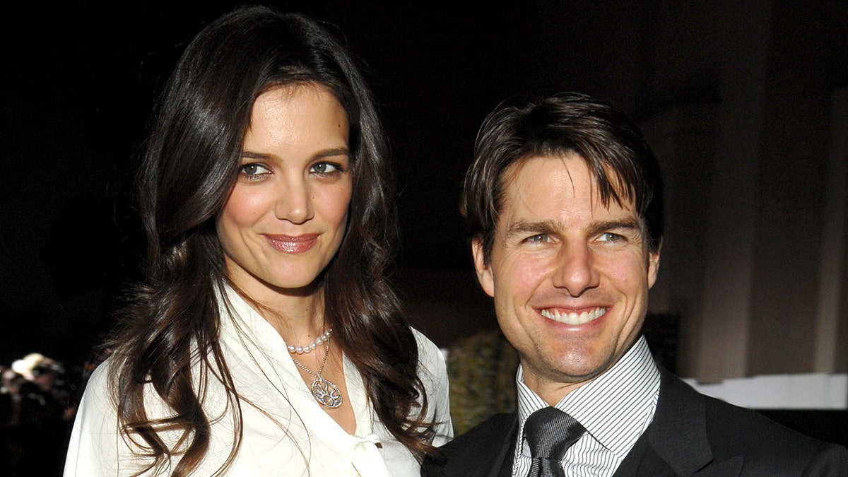 Tom Cruise dan Katie Holmes di sebuah festival