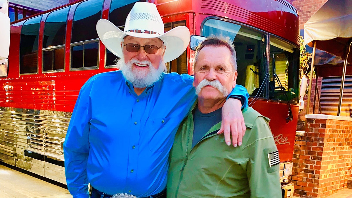 Charlie Daniels dan David Corlew