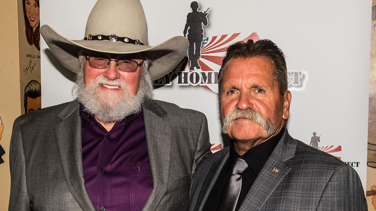 Charlie Daniels dan David Corlew