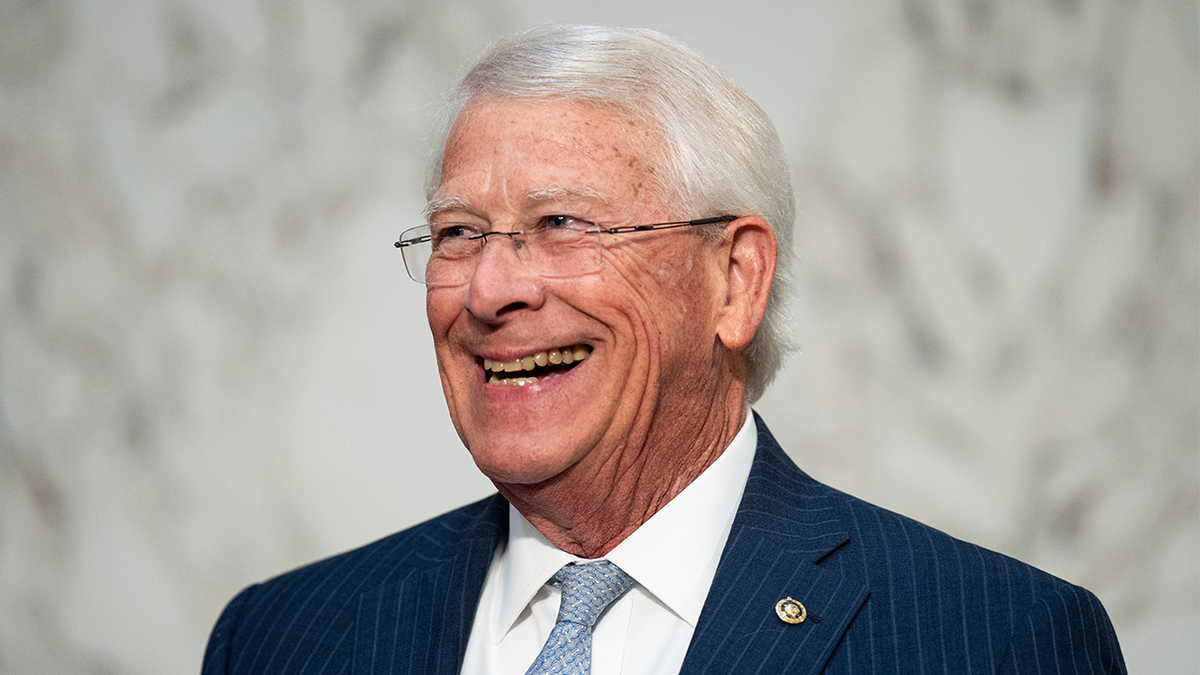 Anggota Pangkat Senator Roger Wicker