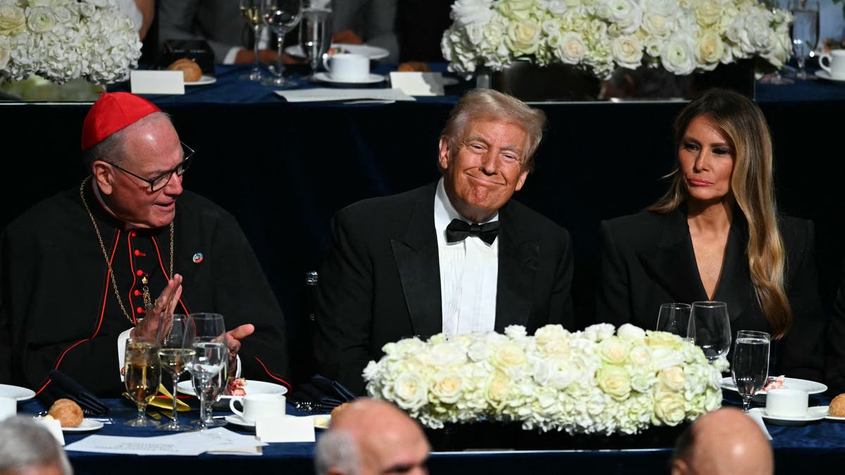 Trump di Makan Malam Al Smith