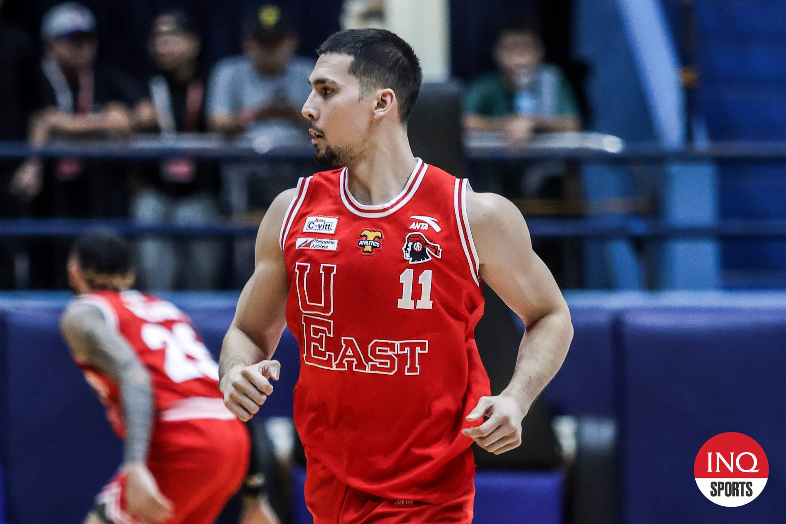 John Abate, salah satu pemain terbaik UE Red Warriors, selama pertandingan bola basket putra UAAP Musim 87