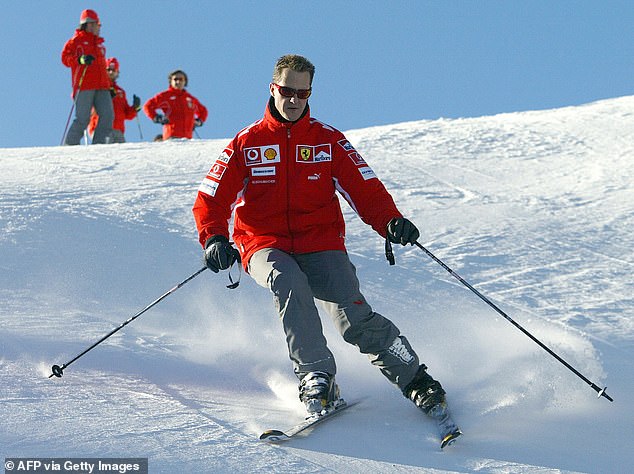 Juara dunia tujuh kali Schumacher, 55, tidak terlihat di depan umum sejak kecelakaan ski pada tahun 2013 yang membuatnya cacat parah dan memerlukan perawatan 24 jam.