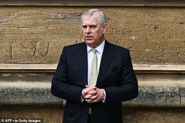 Duke of York mengatakan dia 'menghentikan semua kontak' dengan pengusaha yang dituduh sebagai mata-mata Tiongkok ketika kekhawatiran pertama kali muncul.