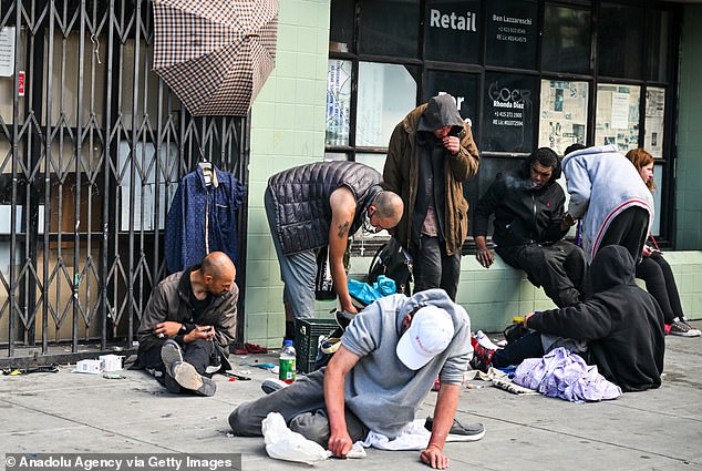 Namun bagi orang-orang seperti Anggota Dewan Partai Demokrat Matt Haney (foto) dari San Francisco – yang tinggal di distrik Tenderloin yang berpasir – pusat kota yang bobrok ini sangat penting bagi kelangsungan hidup kota dan pembangunan komunitas serta perlu dibangun kembali.