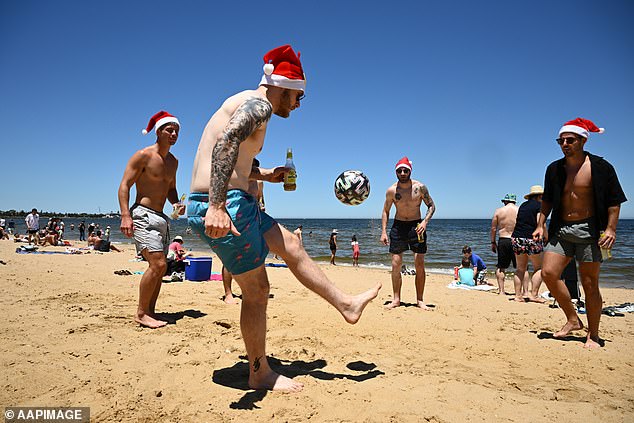 Christy Johnson dari Biro Meteorologi telah memperingatkan warga Australia untuk waspada terhadap peringatan cuaca apa pun yang mungkin berdampak pada mereka selama minggu Natal.