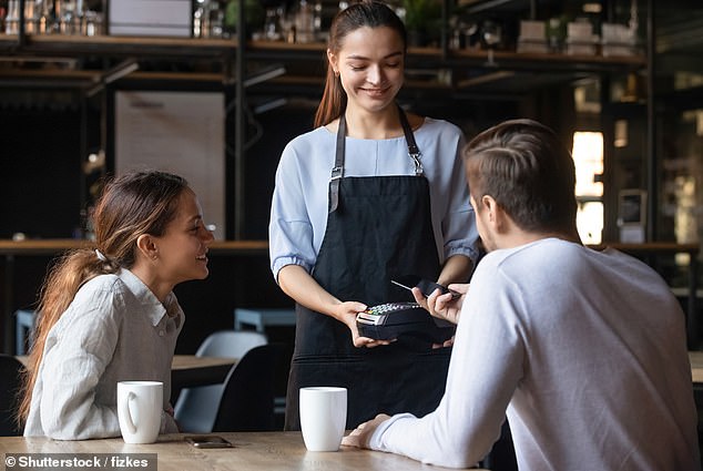 Pekerja perhotelan Australia adalah salah satu kelompok utama yang akan mendapat manfaat dari tindakan keras terhadap upah rendah yang dilakukan oleh pemberi kerja (gambar stok)