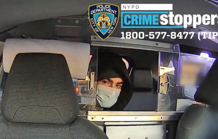 Penembakan terbaru CEO UnitedHealthcare Brian Thompson: NYPD merilis foto baru pria bersenjata bertopeng saat perburuan meluas ke Atlanta