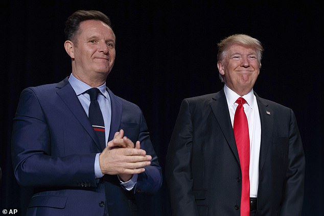 Mark Burnett dan Donald Trump dinominasikan dua kali untuk Penghargaan Program Kompetisi Realitas Luar Biasa di Emmy untuk The Apprentice pada tahun 2004 dan 2005.