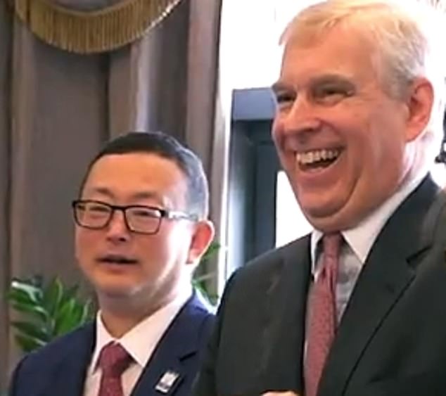 'Pendekat' Duke of York - Yang Tengbo (foto) - terungkap sebagai tersangka mata-mata Tiongkok yang dilarang memasuki Inggris setelah penyelidikan Mi5.