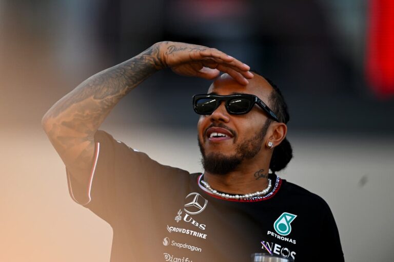 F1 2024 GP Abu Dhabi Langsung: Pembaruan balapan, streaming, dan waktu balapan Mercedes terakhir Lewis Hamilton