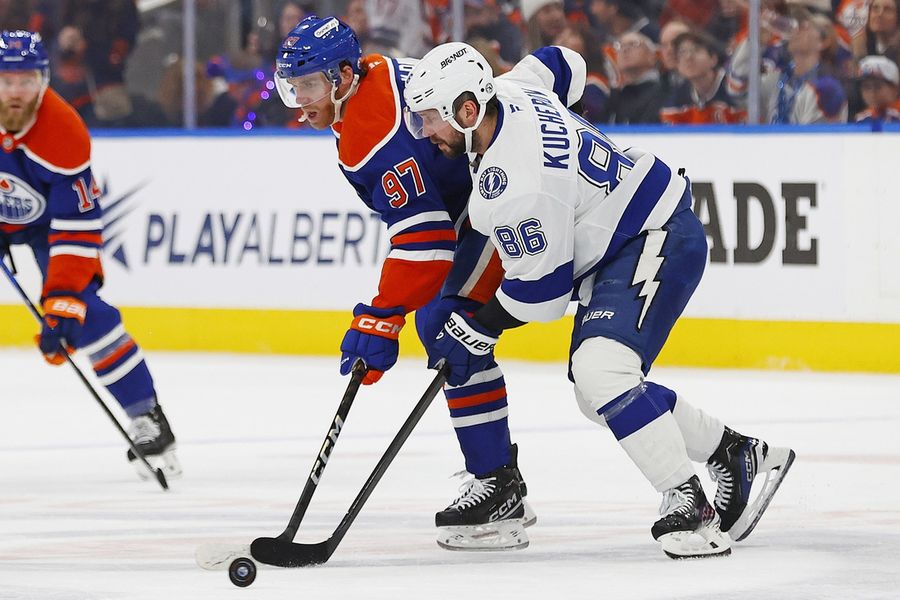 NHL: Tampa Bay Lightning di Edmonton Oilers