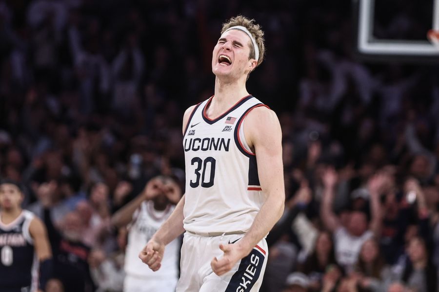 Bola Basket NCAA: Seri Hall of Fame - New York City-Gonzaga di Connecticut