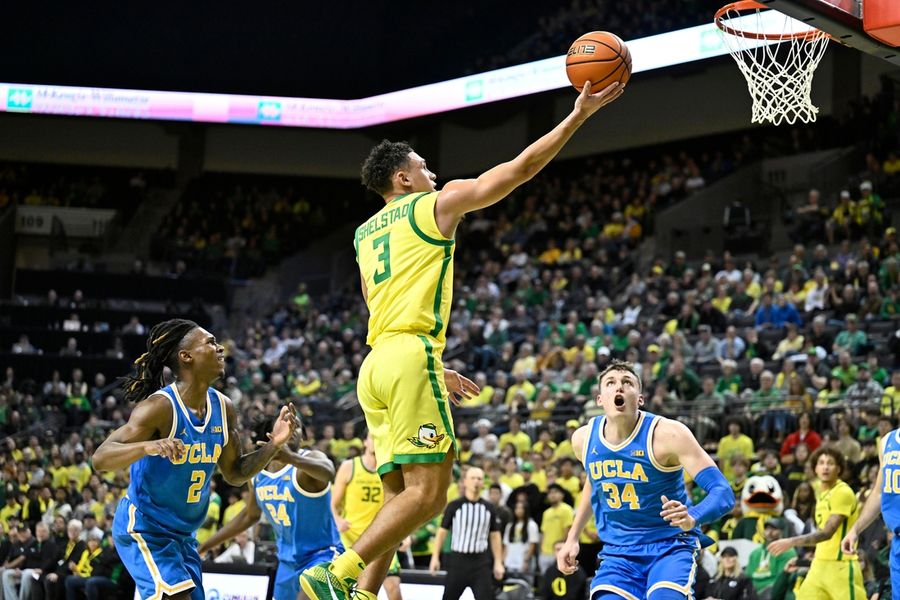 Bola Basket NCAA: UCLA di Oregon