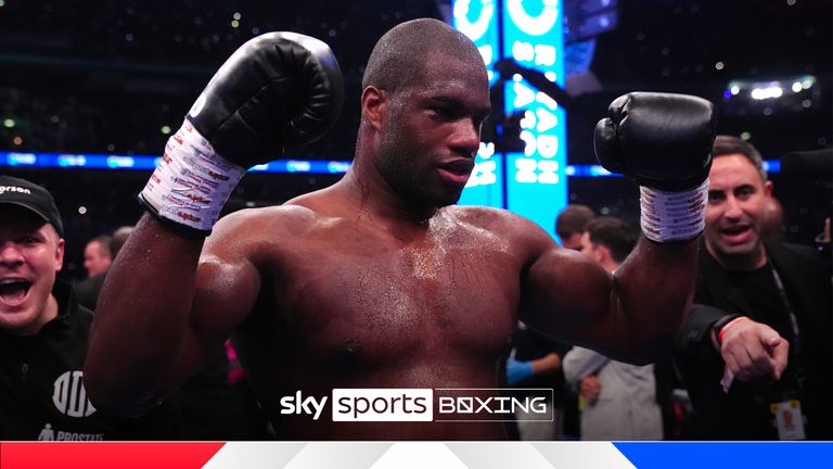 Daniel Dubois merayakan kemenangan melawan Anthony Joshua (tidak digambarkan) usai Kejuaraan Kelas Berat Dunia IBF di Stadion Wembley, London. Tanggal gambar: Sabtu 21 September 2024.
