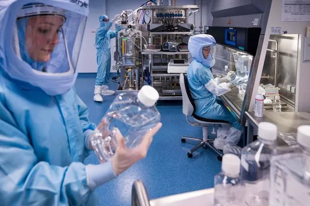 Virus ‘Bleeding Eyes’, yang belum ada vaksin atau obatnya, telah menewaskan delapan orang setelah menyebar di negara baru. Virus ‘Bleeding Eyes’, yang belum ada vaksin atau obatnya, telah menewaskan delapan orang setelah menyebar di negara baru.