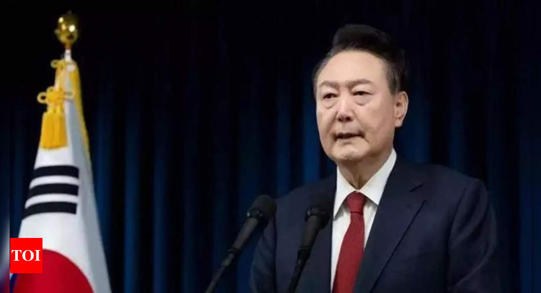 Penyelidik Korea Selatan mengeluarkan peringatan keras kepada pendukung Yoon yang menghalangi penangkapannya Penyelidik Korea Selatan mengeluarkan peringatan keras kepada pendukung Yoon yang menghalangi penangkapannya