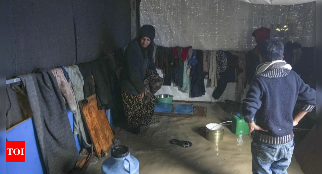 Serangan Israel di Gaza menewaskan 9 orang saat perang hampir berakhir di tahun baru