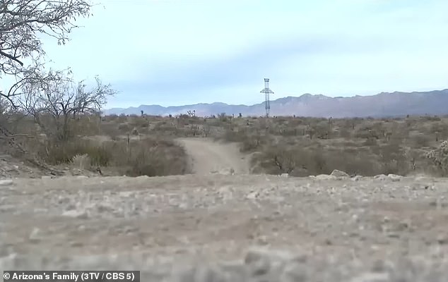 Polisi menemukan mayat Clifford di samping mobil yang membara di jalan sepi timur laut Tucson. Para deputi menggambarkan lokasi terpencil itu sulit diakses, hampir mustahil dijangkau tanpa kendaraan khusus.