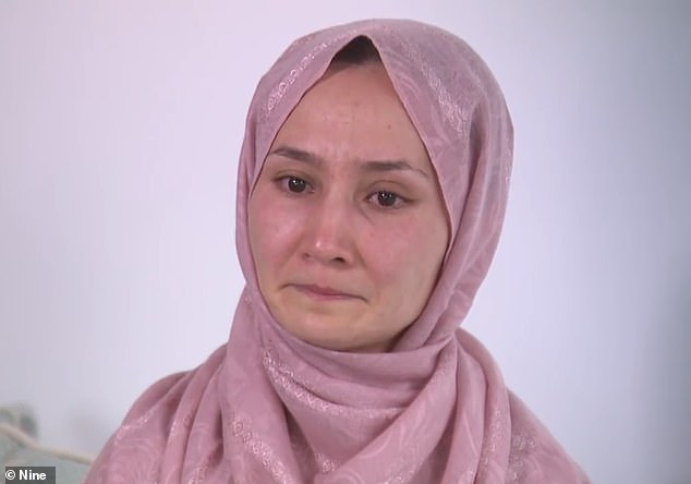 Zahra (foto) putus asa saat dia mengeluarkan permohonan yang penuh kesedihan kepada pihak berwenang untuk membantu menemukan saudara laki-lakinya sambil tetap berharap bahwa saudara laki-lakinya akan ditemukan dengan selamat.