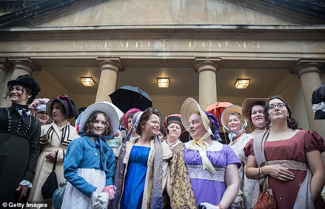 Di Reading Ladies' Boarding School, Austen menghabiskan satu setengah tahun hidupnya pada usia sembilan tahun bersama sepupunya Jane dan saudara perempuannya Cassandra.