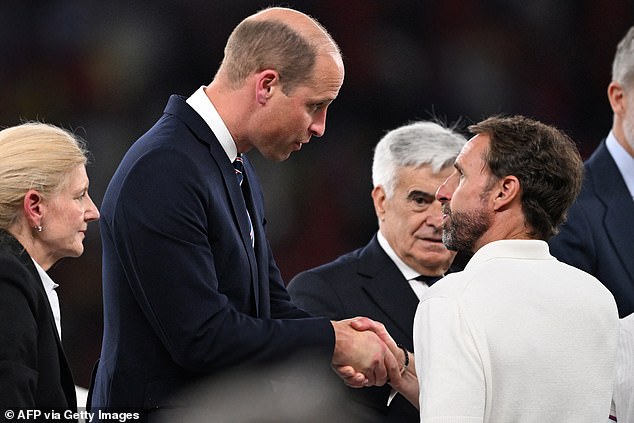 Pangeran Wales berjabat tangan dengan Sir Gareth di final UEFA Euro 2024 tahun lalu di Berlin