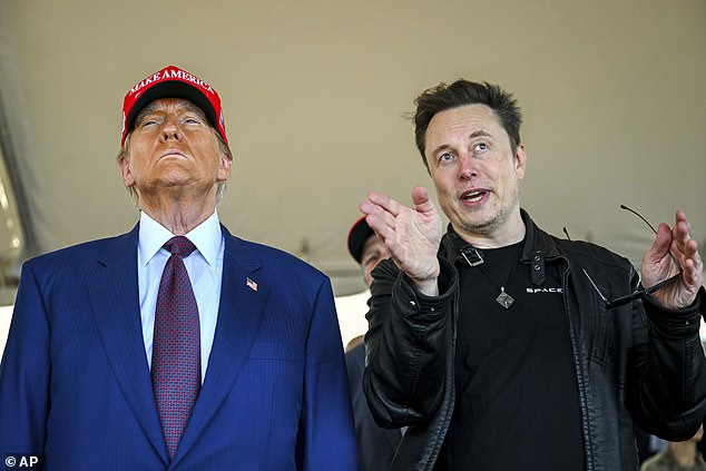 Maher, yang menampilkan Elon Musk di acara itu, mengatakan dia menyukai 'beberapa hal' yang menurut Musk akan dia lakukan sebagai bagian dari departemen efisiensi pemerintah.