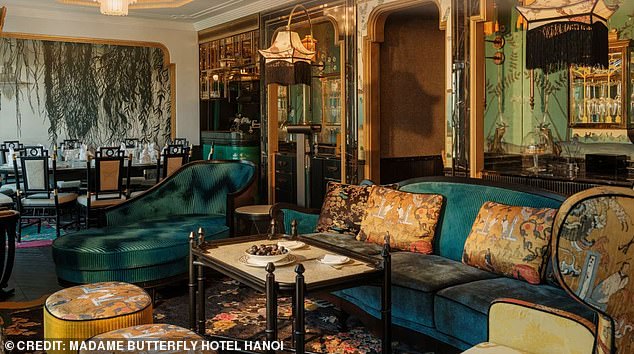 Perdana Menteri Slovakia muncul kembali setelah terlihat di Hotel Capella Hanoi yang glamor di Hanoi, Vietnam.