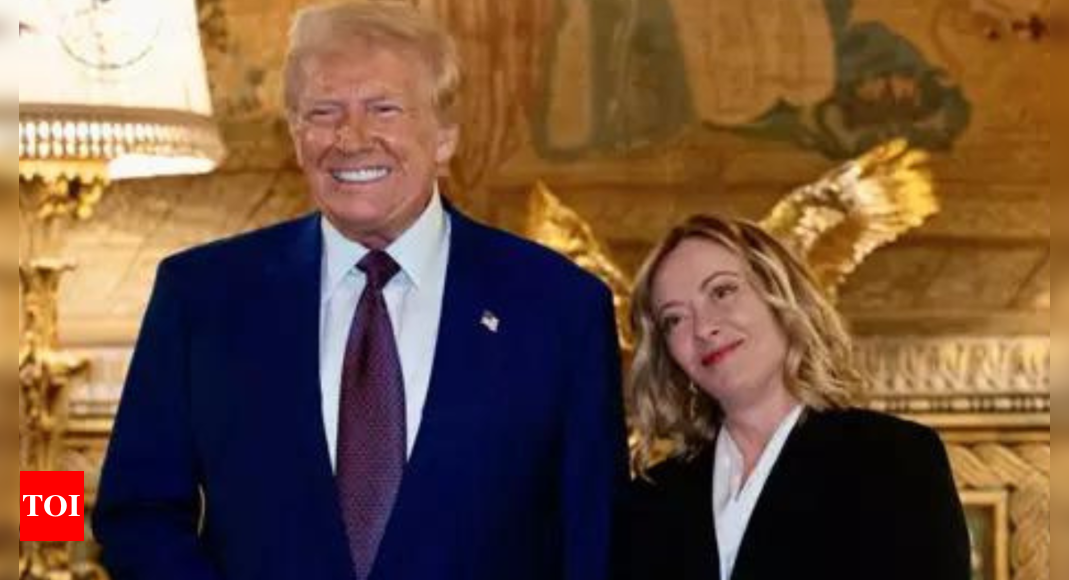 ‘Wanita yang luar biasa’: Trump menjamu PM Italia Meloni untuk makan malam dan menonton film di Mar-a-Lago ‘Wanita yang luar biasa’: Trump menjamu PM Italia Meloni untuk makan malam dan menonton film di Mar-a-Lago