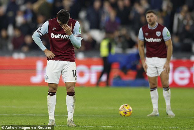 The Hammers hanya memenangkan enam pertandingan Liga Premier mereka musim ini