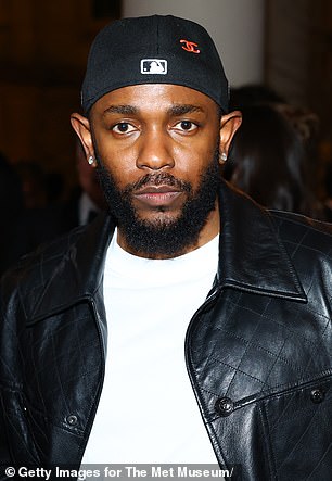 Namun, perseteruan tersebut memasuki wilayah baru pada bulan Mei ketika Lamar (digambarkan pada tahun 2023) melontarkan beberapa tuduhan serius tentang Drake di Not Like Us.