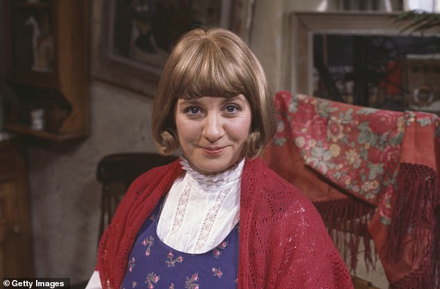 Aktris Victoria Wood adalah salah satu pembantu karier Laing