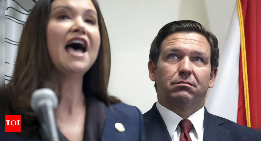 Ashley Moody: Ron DeSantis menunjuk Ashley Moody untuk menggantikan Marco Rubio di kursi Senat Ashley Moody: Ron DeSantis menunjuk Ashley Moody untuk menggantikan Marco Rubio di kursi Senat