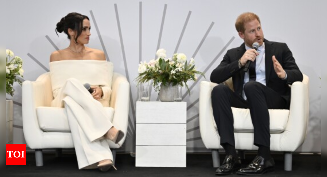 Apakah Meghan Markle merencanakan buku ‘pasca perceraian Harry’? Orang dalam tersebut membuat pernyataan yang mengejutkan Apakah Meghan Markle merencanakan buku ‘pasca perceraian Harry’? Orang dalam tersebut membuat pernyataan yang mengejutkan
