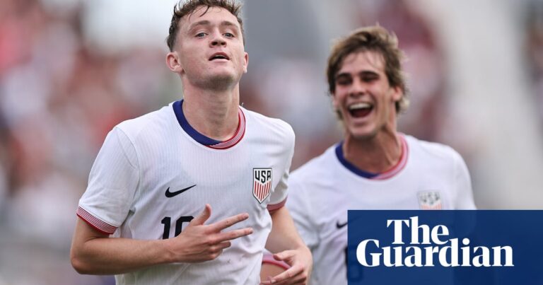 Pemain Amerika Agyemang dan Miljevic mencetak gol pada debutnya dalam kemenangan persahabatan atas Venezuela | Amerika Serikat