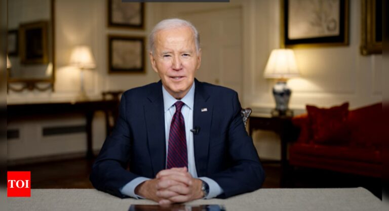 ‘Saya melihat harapan, kemajuan dan peluang’: Joe Biden merefleksikan ‘kepresidenannya melalui foto’
