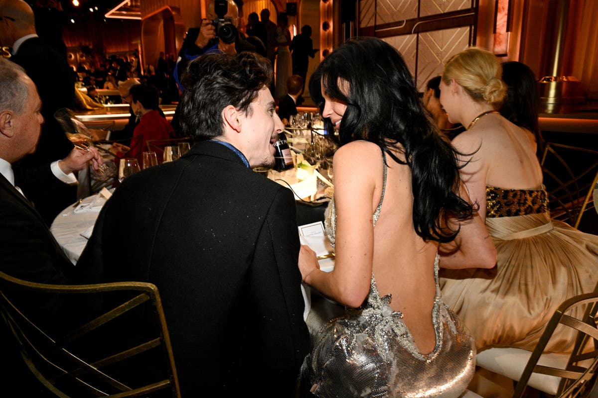 Kylie Jenner dan Timothee Chalamet Tampil di Golden Globes Di Tengah Rumor Kehamilan Kylie Jenner dan Timothee Chalamet Tampil di Golden Globes Di Tengah Rumor Kehamilan