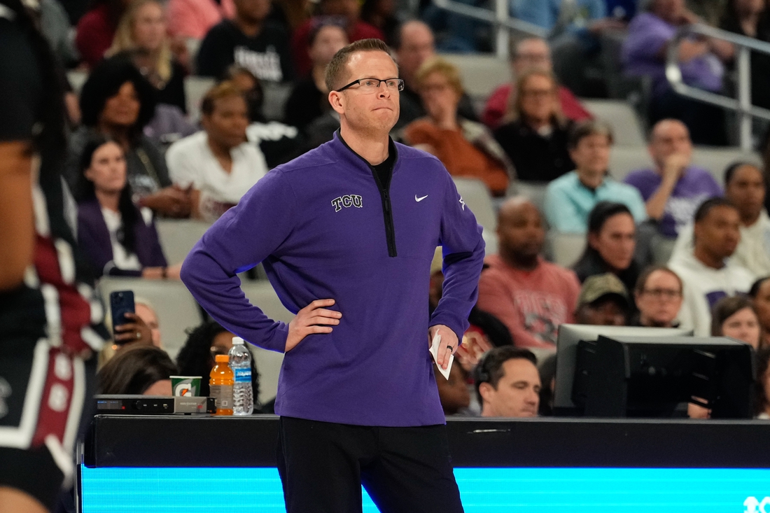 10 TCU menahan No. 23 Utah untuk naik ke 7-0 di 12 Besar