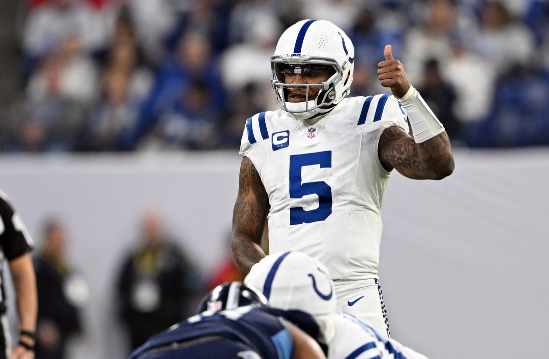 Colts QB Anthony Richardson (belakang) berharap bisa bermain di final Colts QB Anthony Richardson (belakang) berharap bisa bermain di final