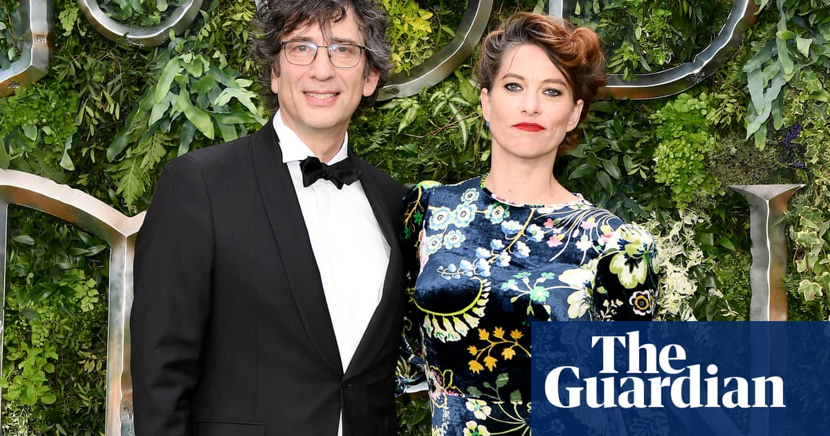 Amanda Palmer ‘sangat terganggu’ dengan tuduhan pelecehan seksual terhadap mantan pasangannya Neil Gaiman | Buku Amanda Palmer ‘sangat terganggu’ dengan tuduhan pelecehan seksual terhadap mantan pasangannya Neil Gaiman | Buku