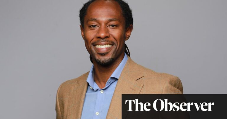 Keon West: ‘Anda tidak bisa mengatakan rasisme terjadi atau tidak terjadi karena Anda mengenal pria kulit hitam yang menghasilkan banyak uang’ | Buku