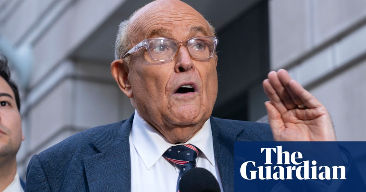 Rudy Giuliani gagal hadir di persidangan untuk memutuskan pembagian harta kekayaannya dalam kasus pencemaran nama baik | Rudy Giuliani