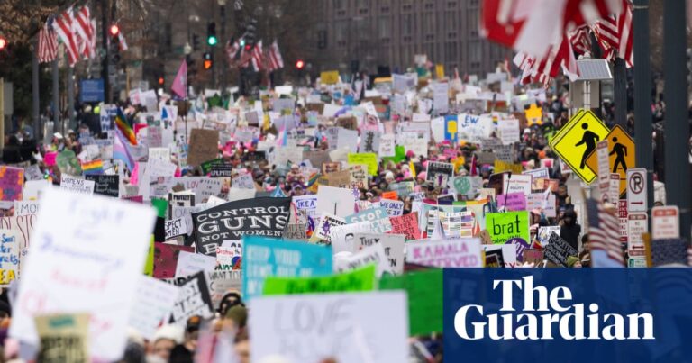 Women’s March terus berlanjut sebagai demonstrasi rakyat – dalam jumlah yang lebih kecil dibandingkan tahun 2017 | Washington DC