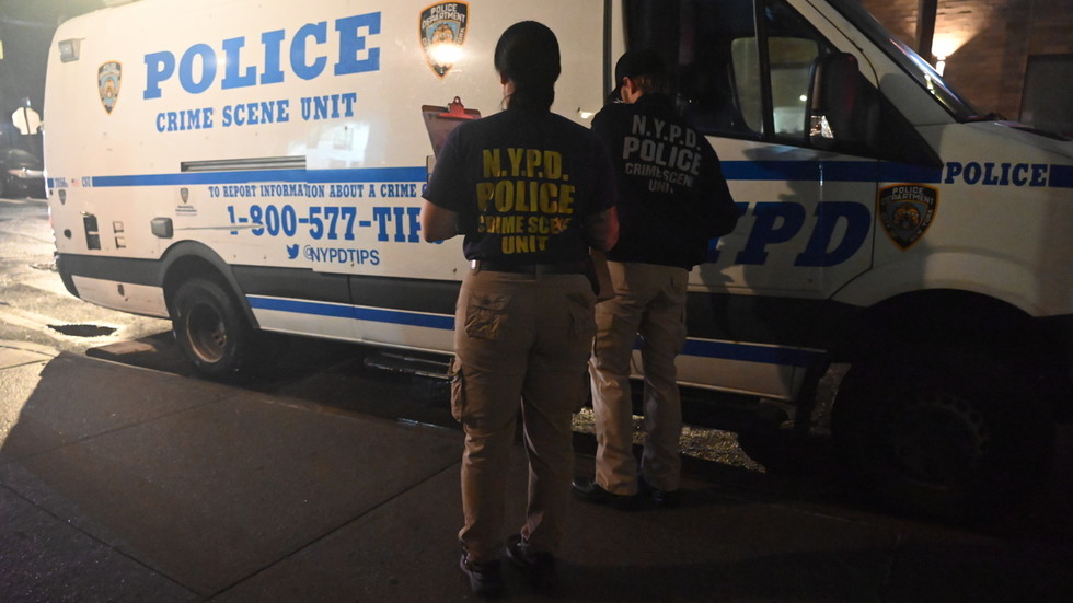 Cedera dilaporkan dalam penembakan klub malam New York – RT World News Cedera dilaporkan dalam penembakan klub malam New York – RT World News