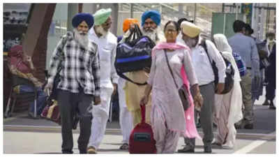 84 umat Hindu India mencapai Pakistan untuk Sant Shadaram Sahib Jayanti