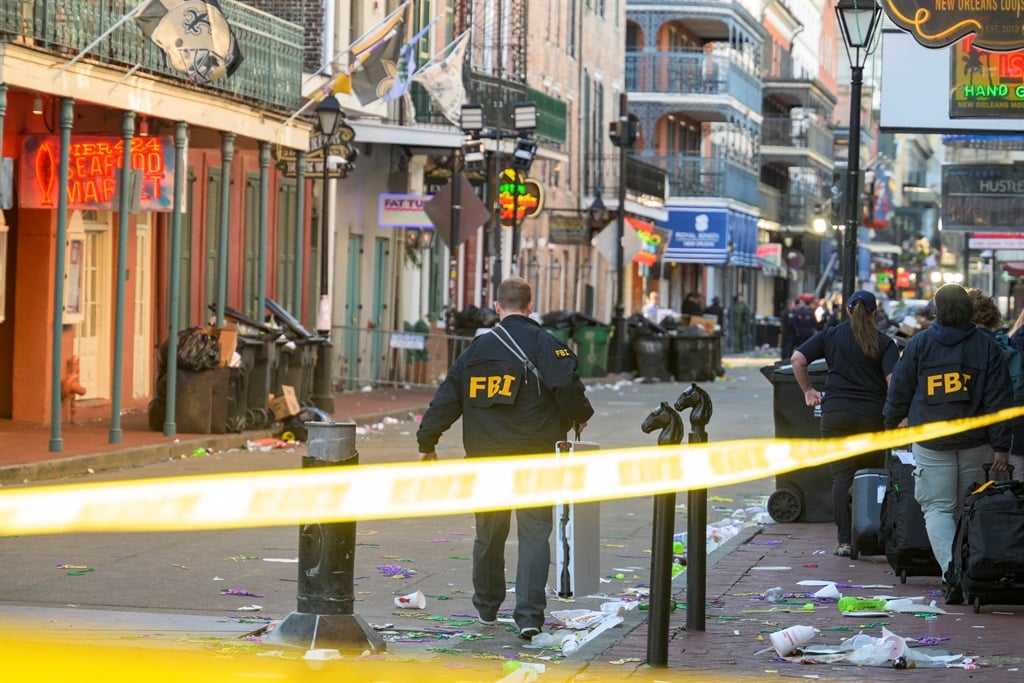 Berita24 | FBI menyelidiki hubungan ‘teroris’ dalam tabrakan truk di New Orleans yang menewaskan 15 orang Berita24 | FBI menyelidiki hubungan ‘teroris’ dalam tabrakan truk di New Orleans yang menewaskan 15 orang
