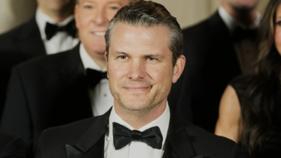 Calon Menteri Pertahanan Donald Trump, Pete Hegseth, mengatakan kepada senator bahwa dia membayar $50.000 kepada wanita yang menuduhnya melakukan pelecehan seksual: lapor