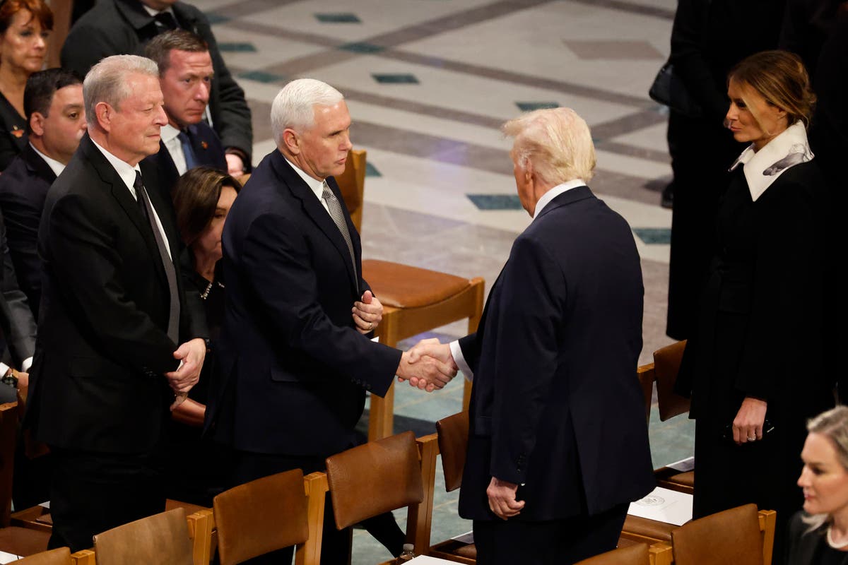 Organisasi Mike Pence menentang RFK Jr. — karena aborsi Organisasi Mike Pence menentang RFK Jr. — karena aborsi