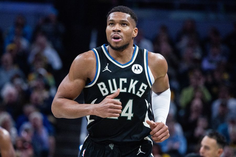 NBA: Milwaukee Bucks dan Indiana Pacers